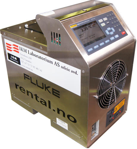 En Fluke 7109A temperatur kalibrator i rustfritt stål med digitalt display